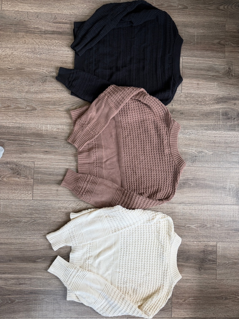 Universal Thread Sweater Bundle - Picture 5 of 5